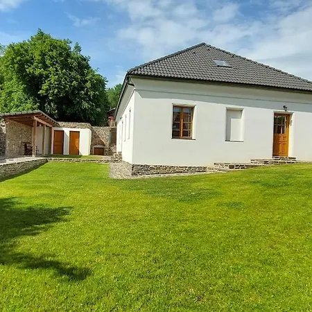 Willa Degustacni Dum Babice (Prague-East)